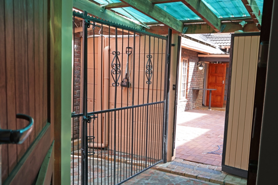 4 Bedroom Property for Sale in Retreat Western Cape
